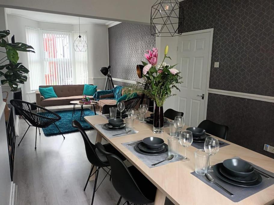Antonio Str Liverpool 6 Beds Εξωτερικό φωτογραφία