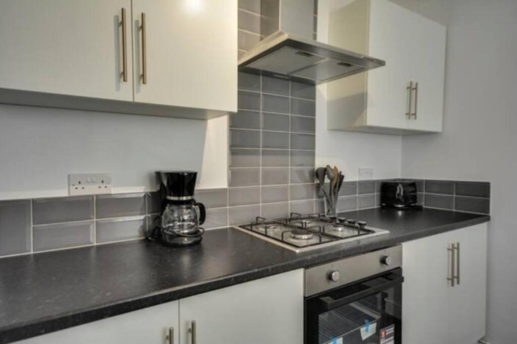 Antonio Str Liverpool 6 Beds Εξωτερικό φωτογραφία